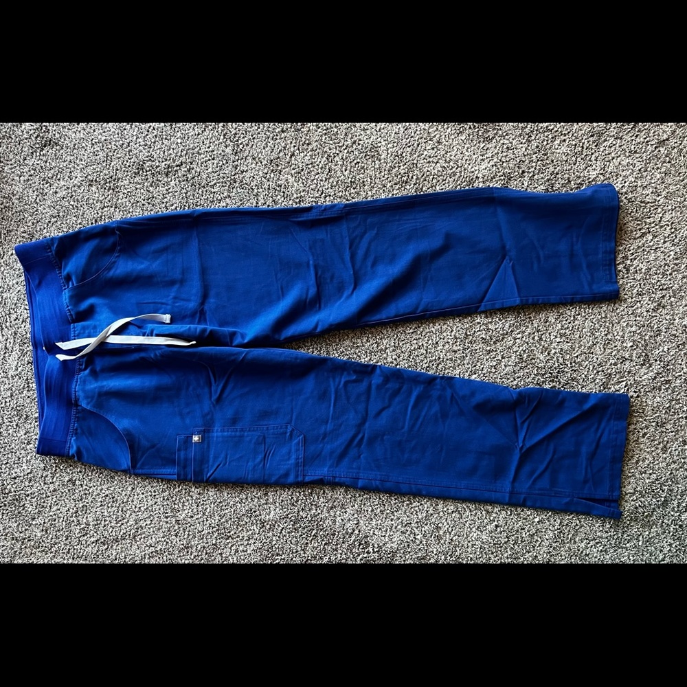 Figs Cargo Scrub Pant